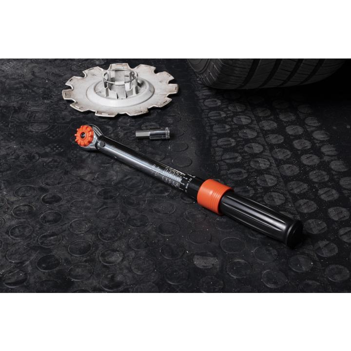Image of 3/8" Drive Micrometer Torque Wrenches - Crescent